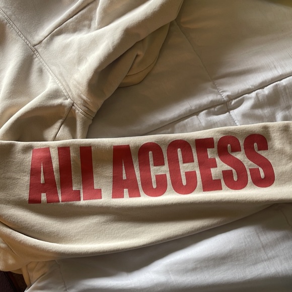 Men’s hoodie - Picture 3 of 4